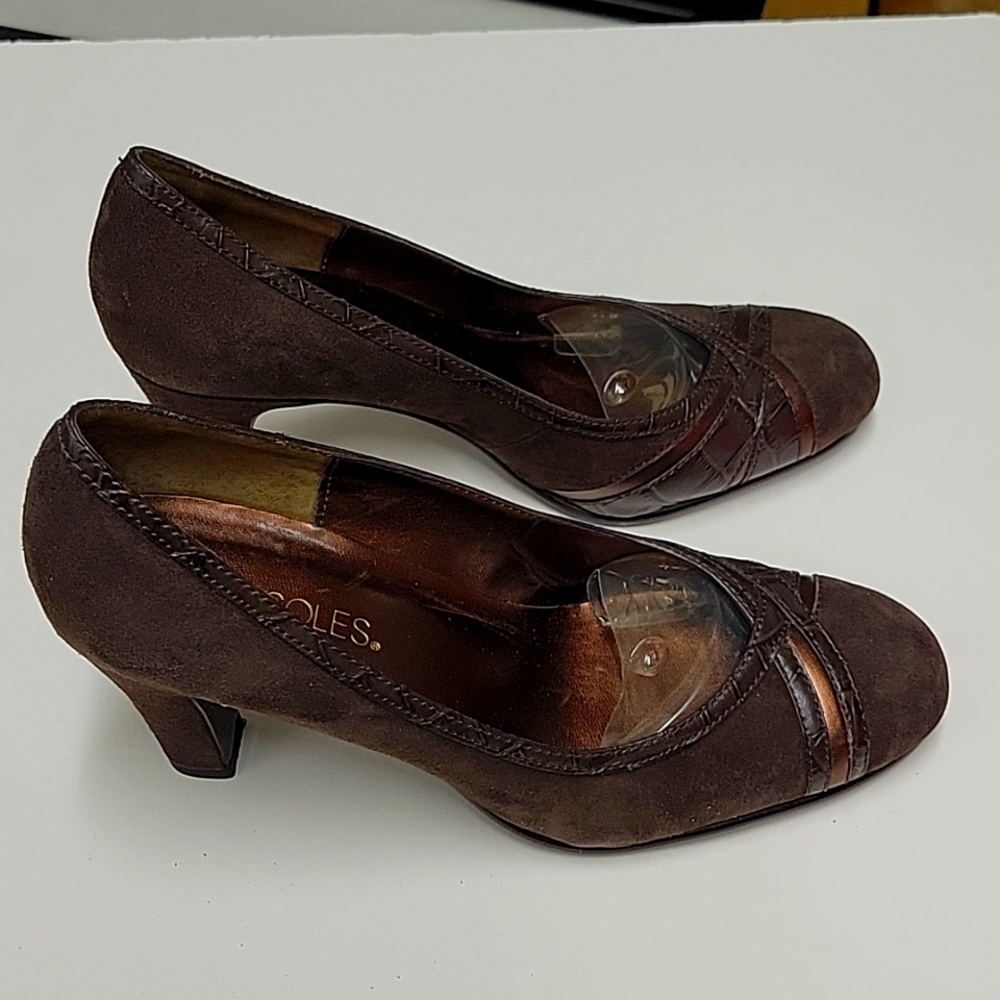 Brown Leather Women's High Heels Size 6B Aerosoles in Box Brand New